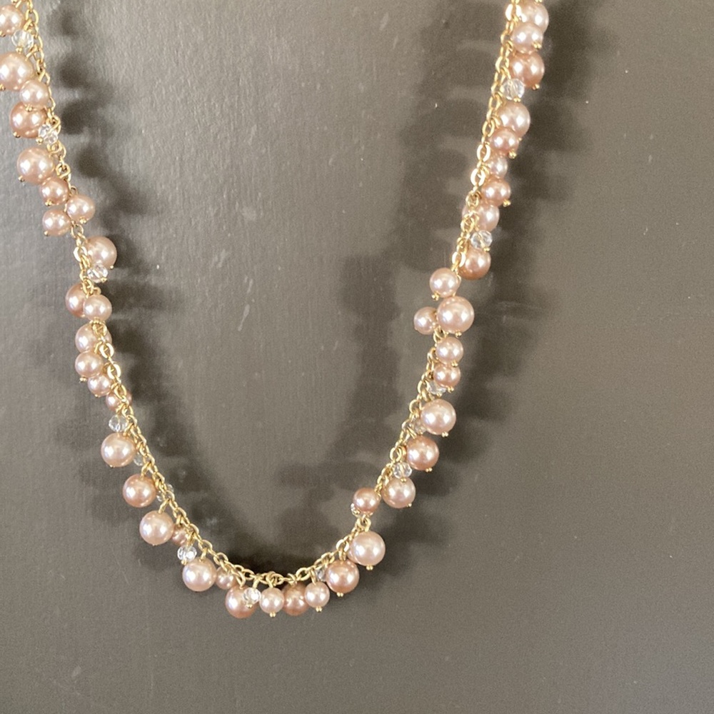 Pink pearl necklace